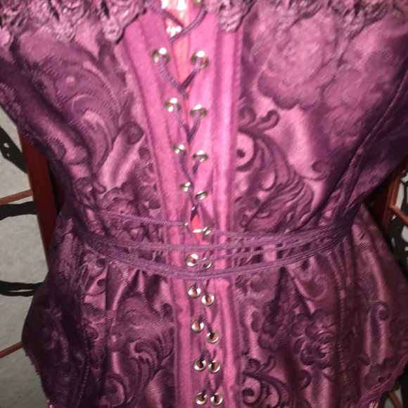 Fredricks Of Hollywood corset - Picture 2 of 5